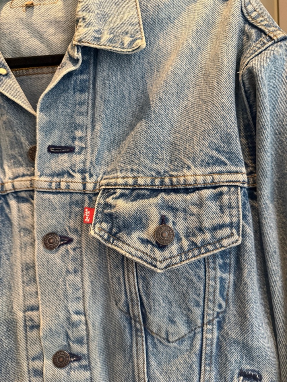 Vintage Levi's Light Washed Denim Oversized Jacket - Picture 7 of 9